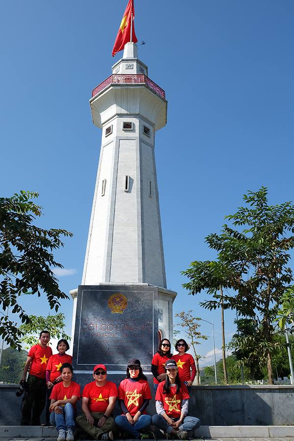 Cột cờ Lũng Pô - Nơi con sông Hồng chảy vào đất Việt