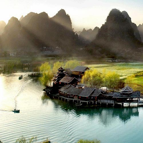 Đi thuyền trên sông Li Giang Quế Lâm, Trung Quốc