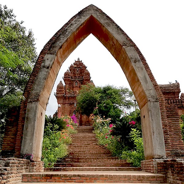 Tháp chăm Po Klong Garai tại Ninh Thuận