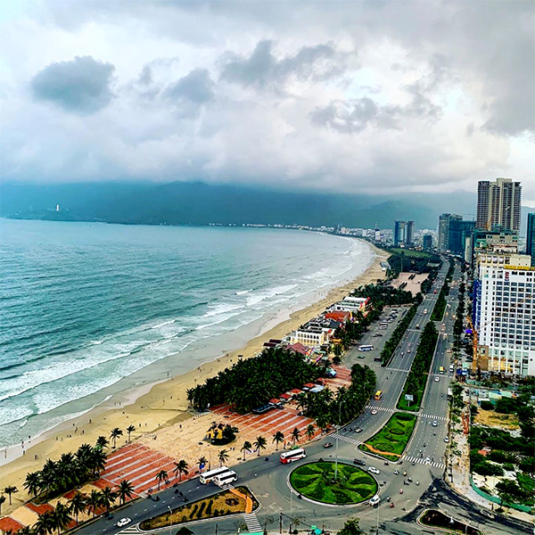 Biển Đà Nẵng thuộc hàng đẹp nhất thế gới được Forbes vinh danh