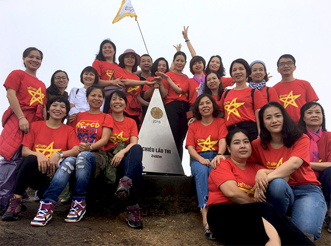 Lên đỉnh Chiêu Lầu Thi 2402M - Du lịch Hoàng Su Phì Hà Giang
