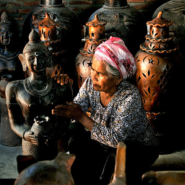 Làng gốm Bàu Trúc được xem là làng nghề cổ nhất Đông Nam Á