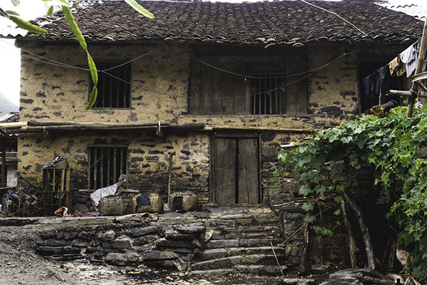 Nhà đá tại làng cổ Nà Vị làng xã Minh Long, huyện Hạ Lang, TP Cao Bằng