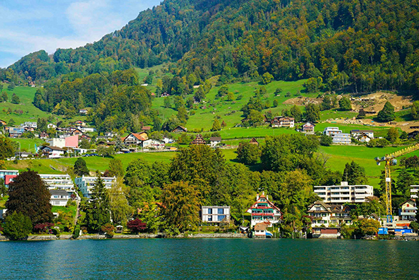 Hồ Luzern Thụy Sỹ có cảnh quan tuyệt mỹ
