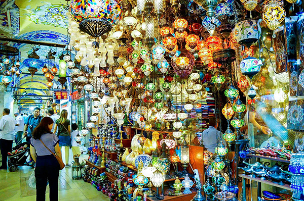 Grand Bazaar ở Istanbul có từ thời “con đường tơ lụa”